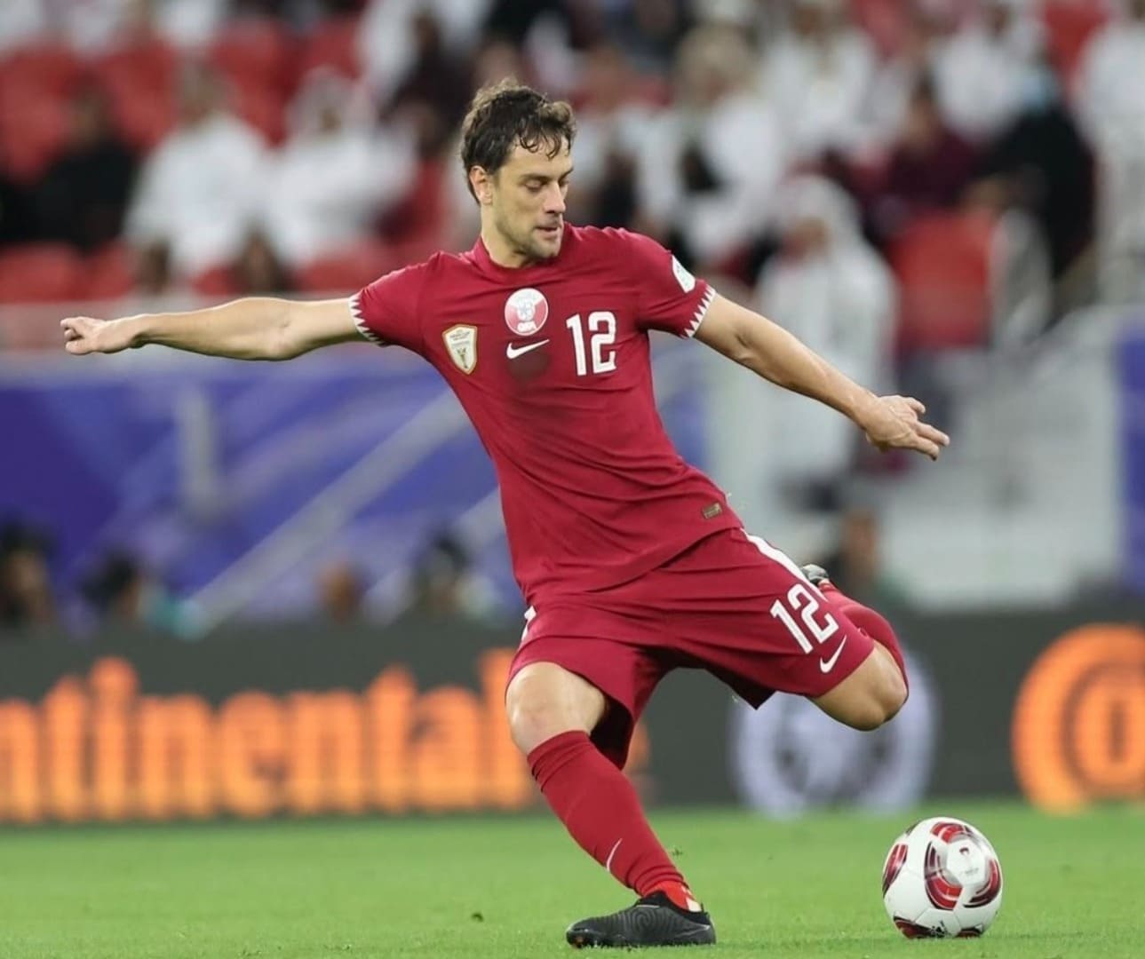 Lucas Mendes atuando pela seleção do Catar. | Foto: Reprodução Instagram