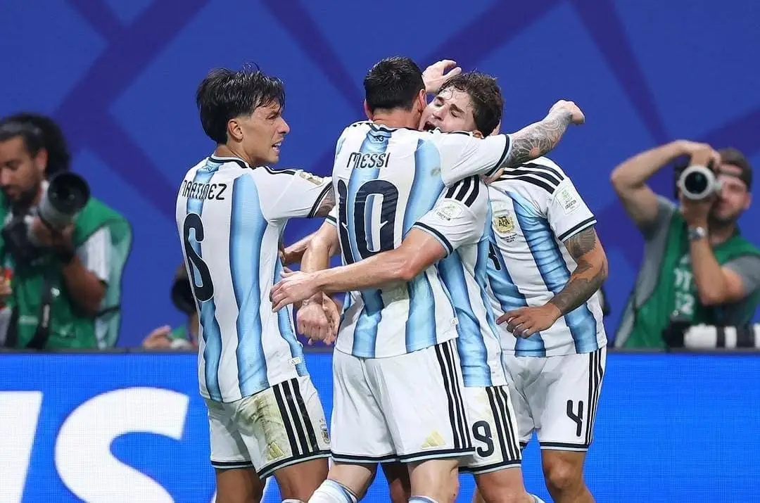 Argentina vence Egito de Virada